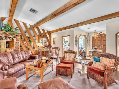 5310 SW 109th Avenue Davie FL 33328