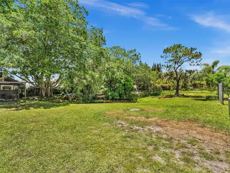 5310 SW 109th Avenue Davie FL 33328