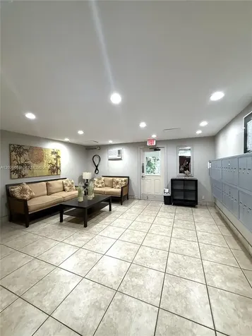 300 NE 14th Avenue Hallandale Beach FL 33009