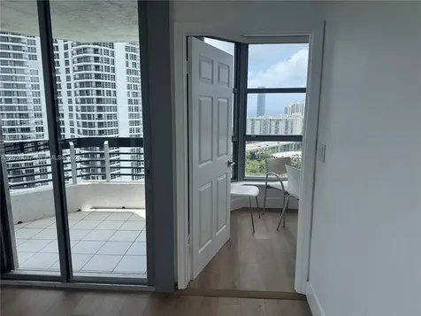 3530 Mystic Pointe Drive Aventura FL 33180
