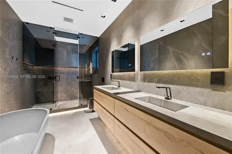3294 NE 211th Terrace Aventura FL 33180
