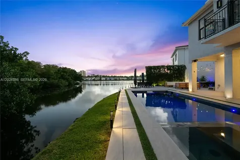 3294 NE 211th Terrace Aventura FL 33180