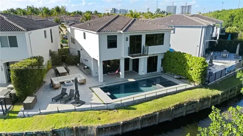 3294 NE 211th Terrace Aventura FL 33180