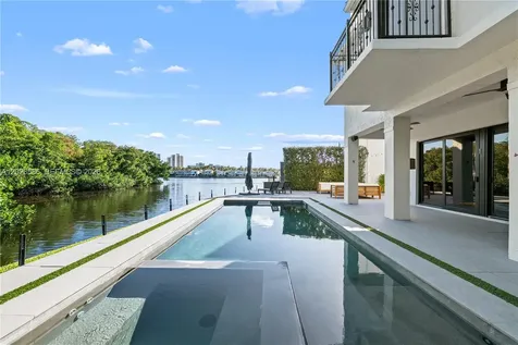3294 NE 211th Terrace Aventura FL 33180