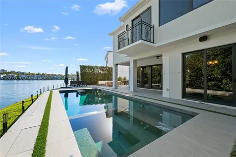 3294 NE 211th Terrace Aventura FL 33180