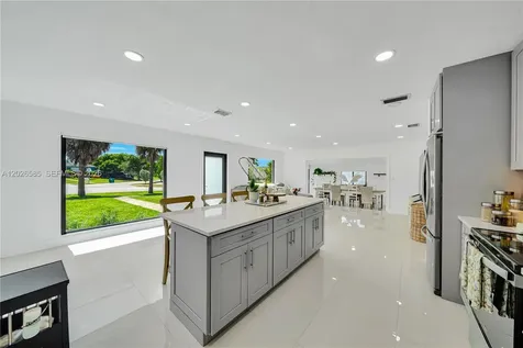 9265 Martinique Drive Cutler Bay FL 33189