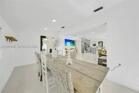 9265 Martinique Drive Cutler Bay FL 33189