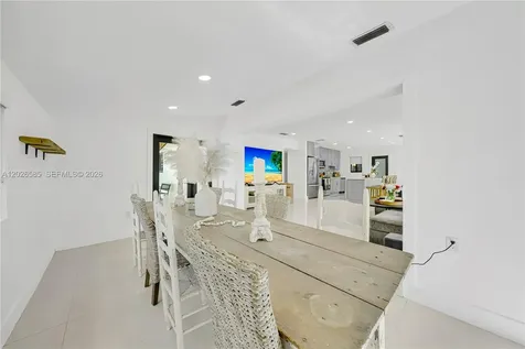 9265 Martinique Drive Cutler Bay FL 33189