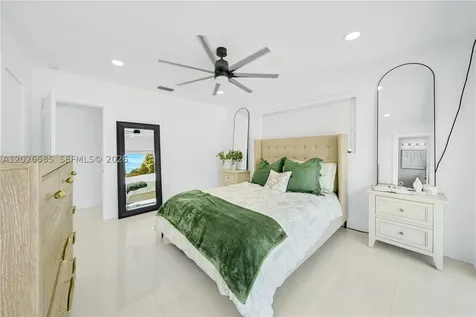 9265 Martinique Drive Cutler Bay FL 33189
