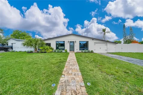 9265 Martinique Drive Cutler Bay FL 33189