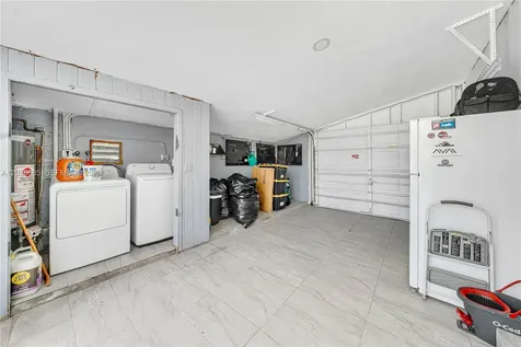 9265 Martinique Drive Cutler Bay FL 33189