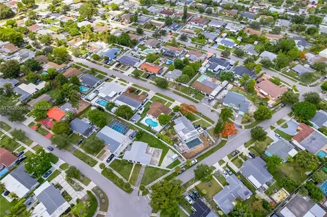 9265 Martinique Drive Cutler Bay FL 33189