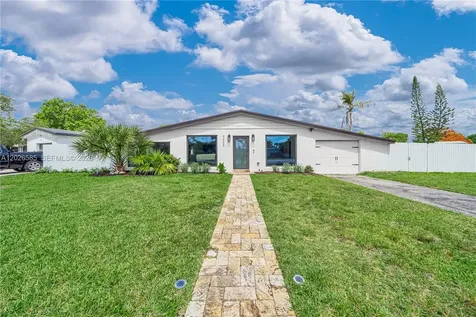 9265 Martinique Drive Cutler Bay FL 33189