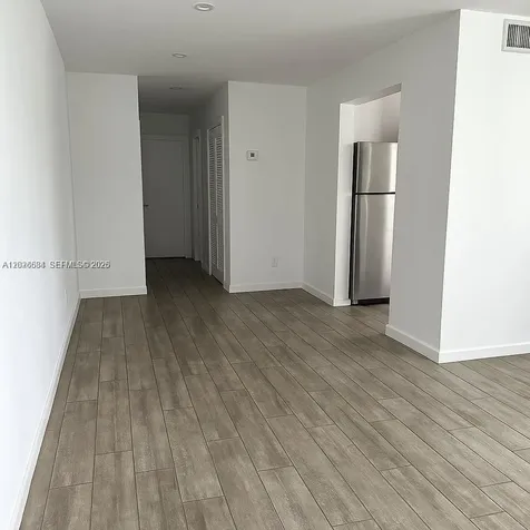 221 Meridian Avenue Miami Beach FL 33139