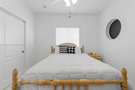 1680 SW 154th Path Miami FL 33185
