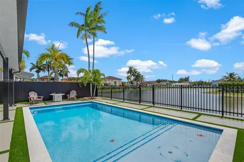 1680 SW 154th Path Miami FL 33185