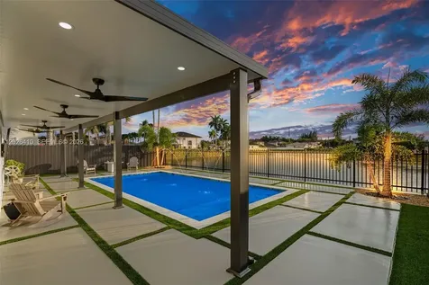 1680 SW 154th Path Miami FL 33185