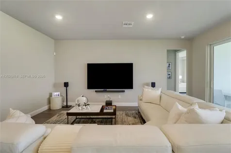 6489 NW Cloverdale Avenue Port St. Lucie FL 34987