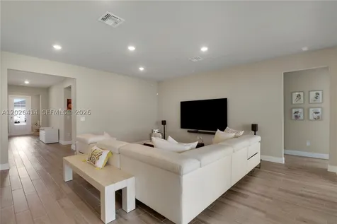6489 NW Cloverdale Avenue Port St. Lucie FL 34987