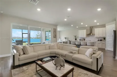 6489 NW Cloverdale Avenue Port St. Lucie FL 34987