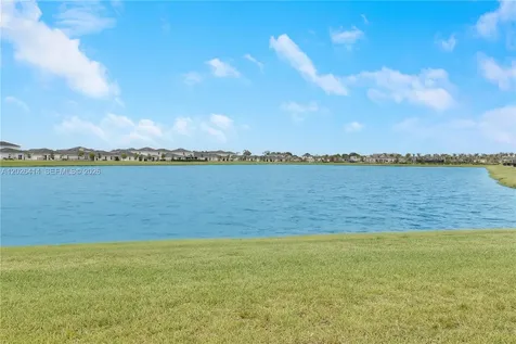 6489 NW Cloverdale Avenue Port St. Lucie FL 34987