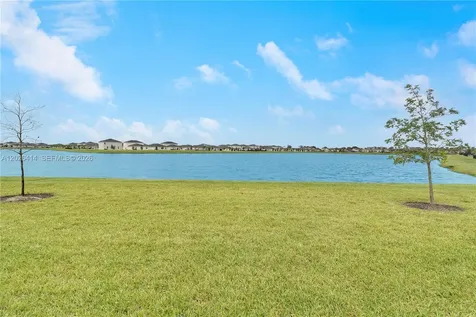 6489 NW Cloverdale Avenue Port St. Lucie FL 34987