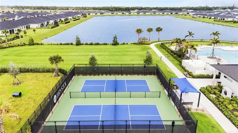 6489 NW Cloverdale Avenue Port St. Lucie FL 34987