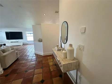 19213 SW 4th Street Pembroke Pines FL 33029