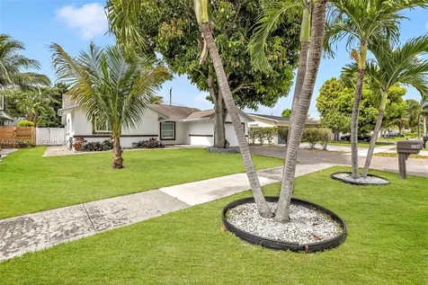 3260 SW 2nd Court Deerfield Beach FL 33442