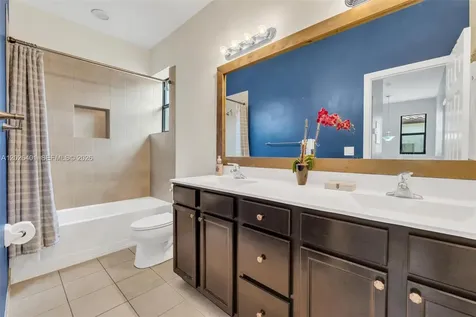 581 SE 34th Terrace Homestead FL 33033