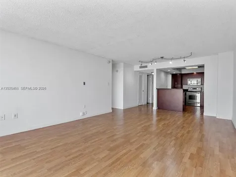 18021 Biscayne Boulevard Aventura FL 33160
