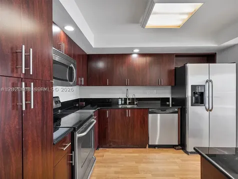 18021 Biscayne Boulevard Aventura FL 33160
