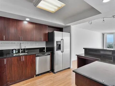 18021 Biscayne Boulevard Aventura FL 33160