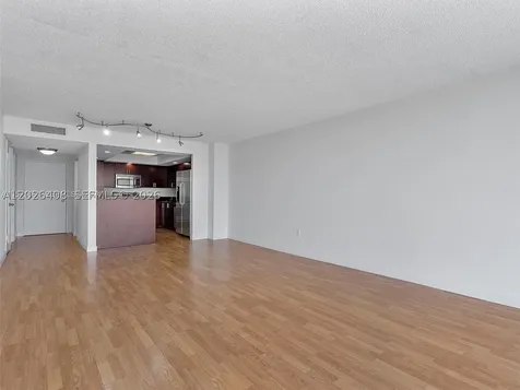 18021 Biscayne Boulevard Aventura FL 33160