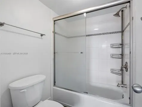 18021 Biscayne Boulevard Aventura FL 33160