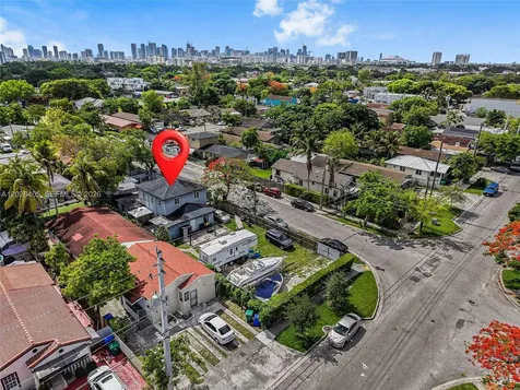 2275 NW 30th Street Miami FL 33142