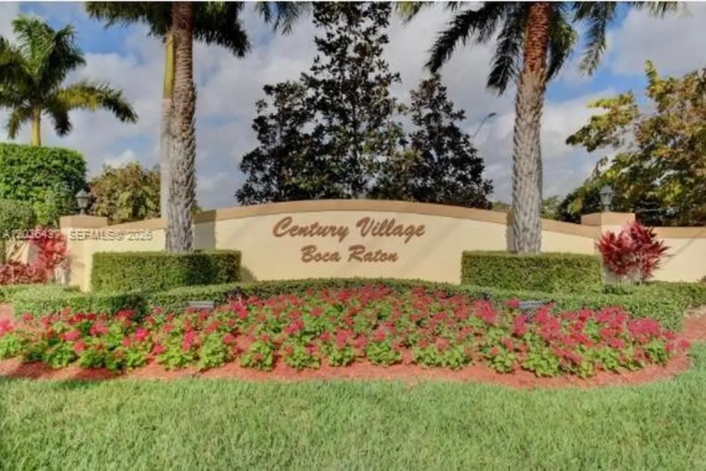 449 Fanshaw K Boca Raton FL 33434