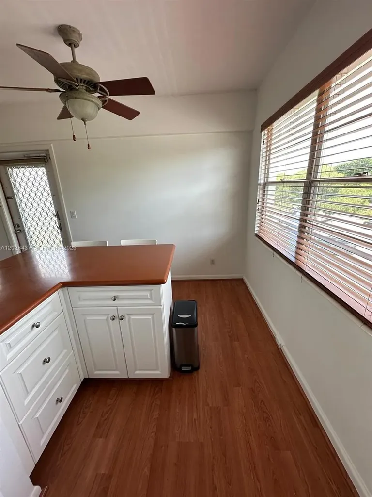 449 Fanshaw K Boca Raton FL 33434