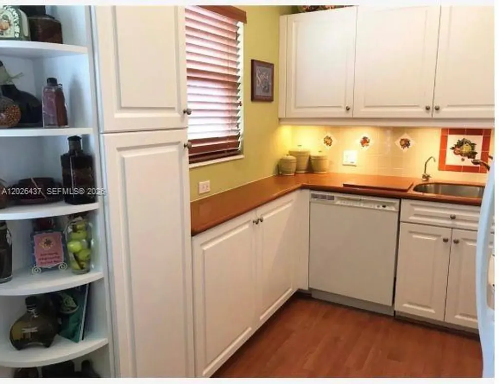449 Fanshaw K Boca Raton FL 33434