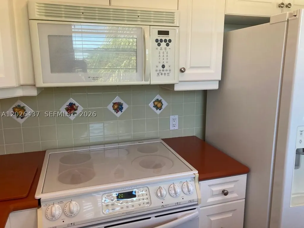 449 Fanshaw K Boca Raton FL 33434