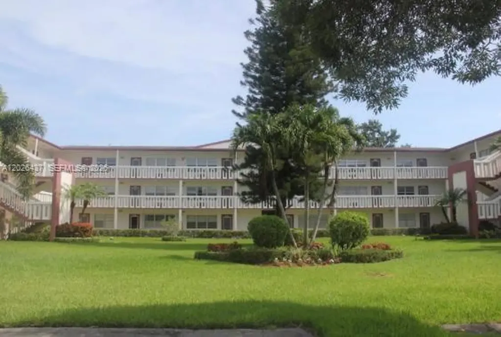 449 Fanshaw K Boca Raton FL 33434
