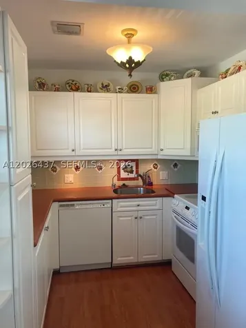 449 Fanshaw K Boca Raton FL 33434