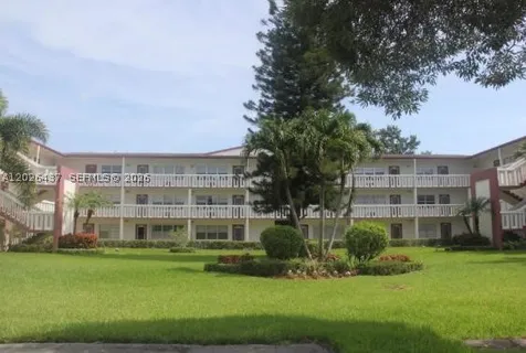 449 Fanshaw K Boca Raton FL 33434