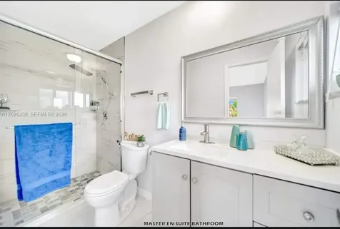 6812 Rio Pinar North Lauderdale FL 33068