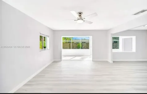 6812 Rio Pinar North Lauderdale FL 33068
