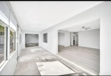 6812 Rio Pinar North Lauderdale FL 33068
