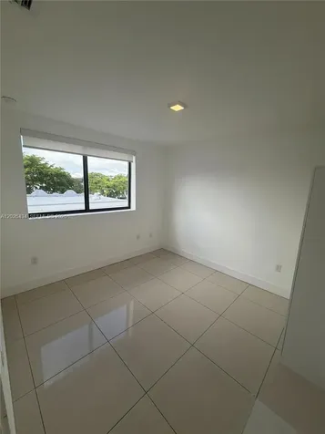 821 SW 18th Avenue Miami FL 33135