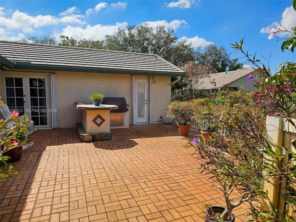 2350 NW 95th Avenue Coral Springs FL 33065