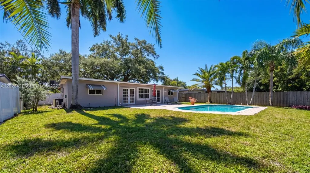 2202 N 42nd Avenue Hollywood FL 33021