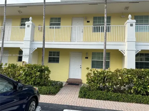 2660 NE 8th Avenue Wilton Manors FL 33334